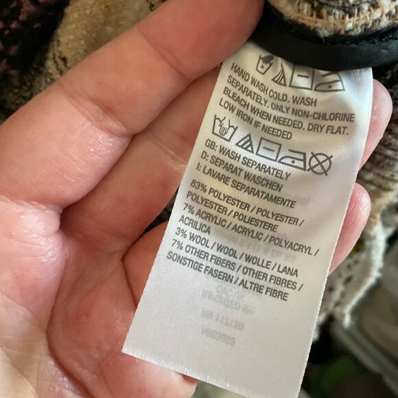 Belle Kim Gravel Mad for Plaid Fringe Belted Boucle Tweed Shacket - Size Medium - Picture 7 of 9